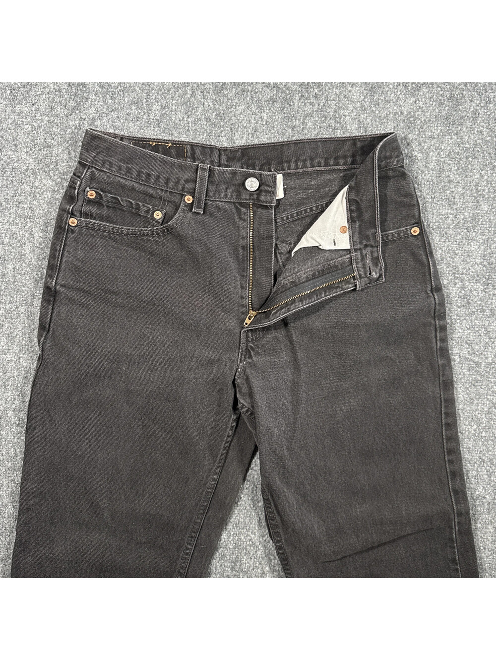 Vintage 90s Levi's 550 Relaxed Fit Jeans - Picture 2 of 11